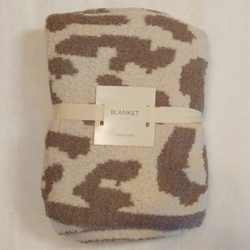 🐆 CHEETAH PRINT PLUSH BLANKET BY MAURICES size 60x50"